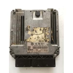 ECU MED17.5.1 03C906032P 0261201771