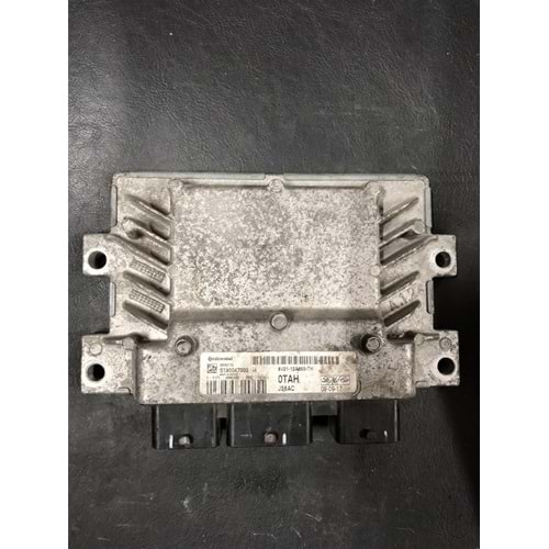 ECU EMS2102 8V21-12A650-TH S180047003