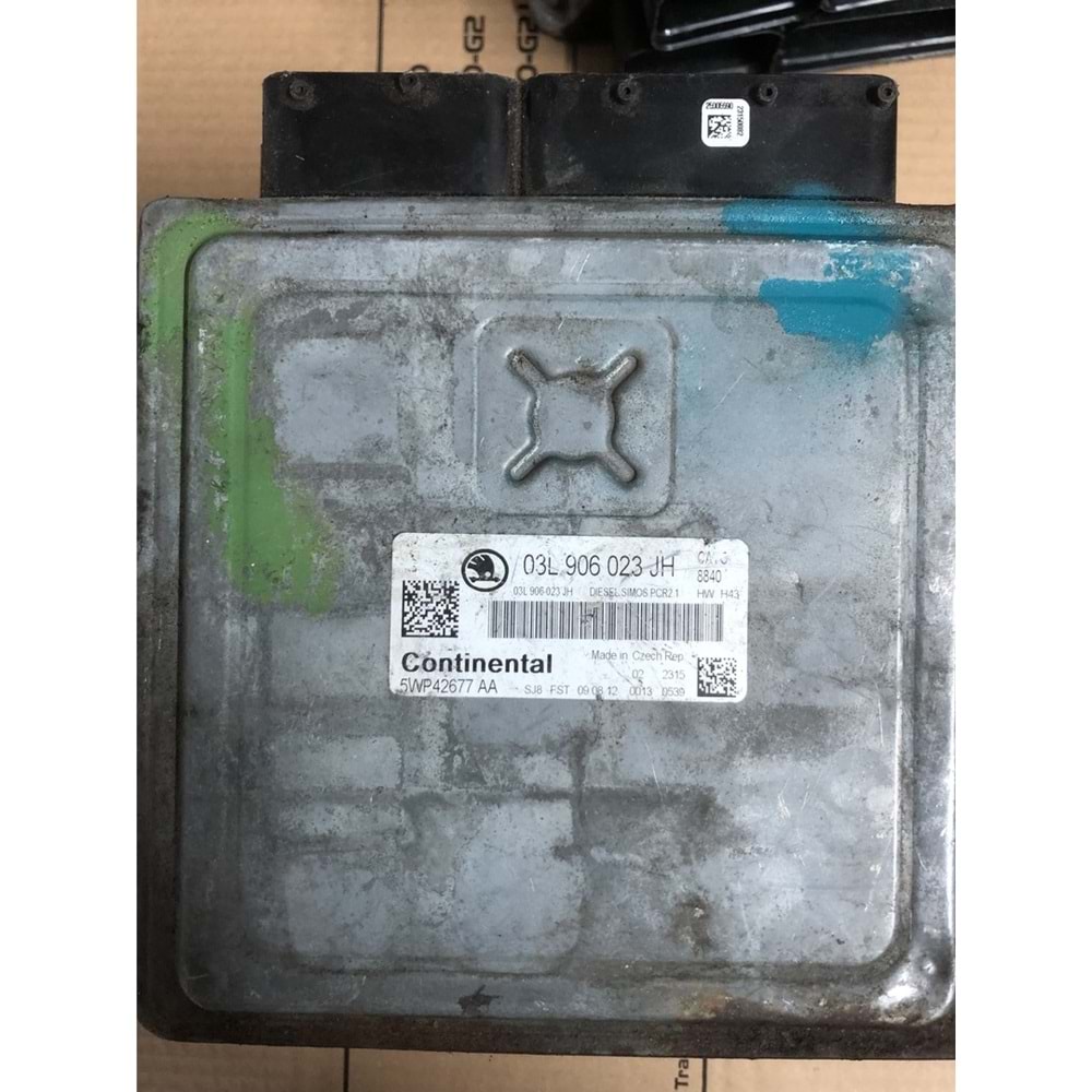 ECU SIMOS PCR2.1 03L906023JH 5WP42677AA