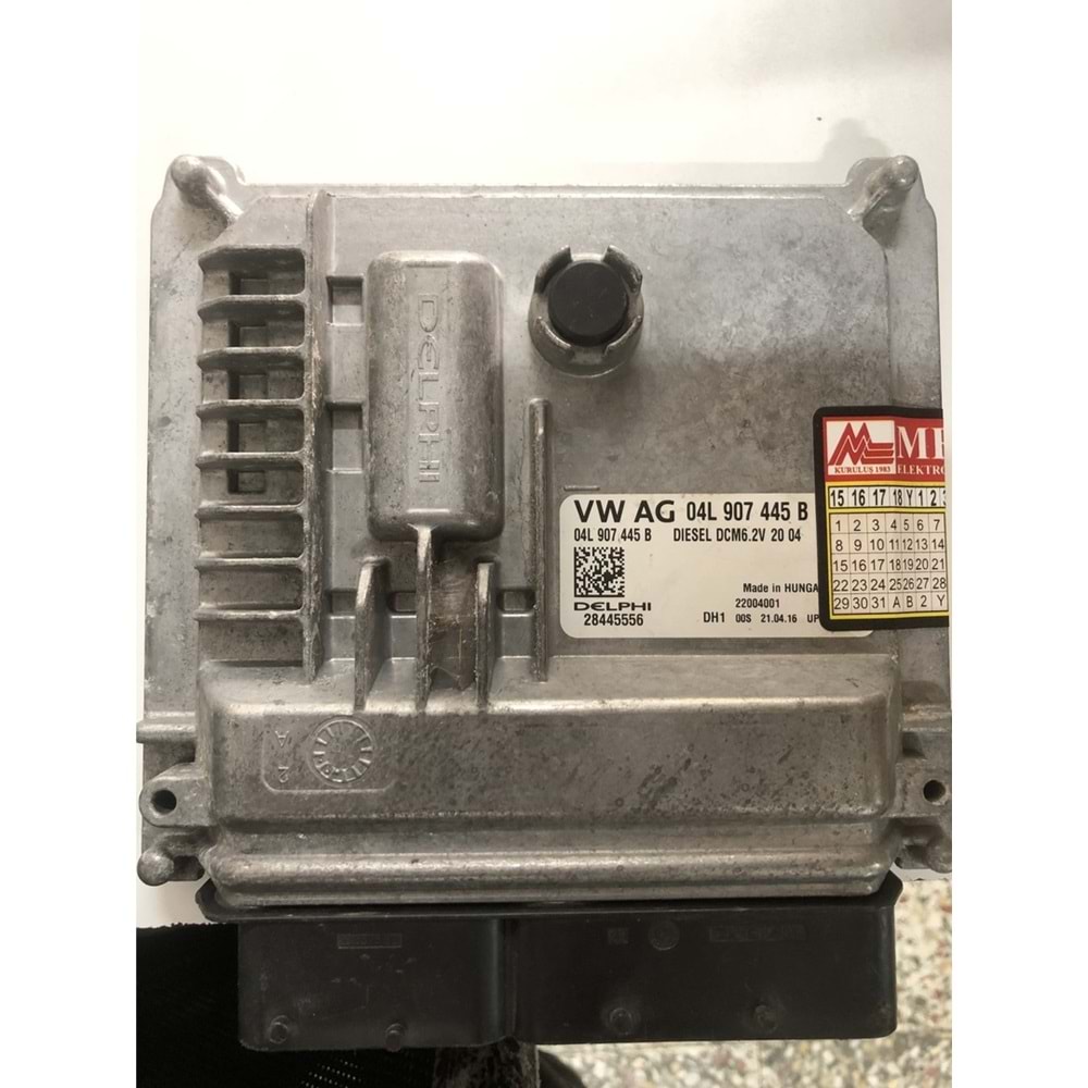 ECU DCM6.2V 04L907445B 28445556