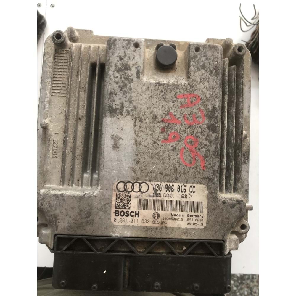 ECU EDC16U1 03G906016CC 0281011832
