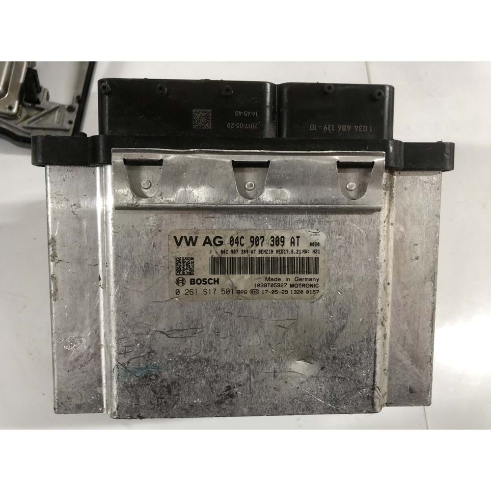 ECU MED17.5.21 04C907309AT 0261S17501