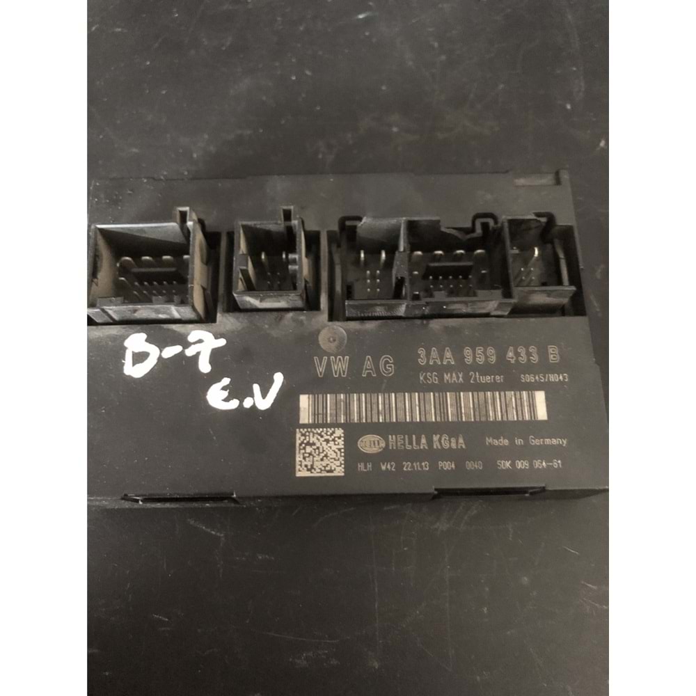 CCM KSG MAX 3AA959433B 5DK009064-61