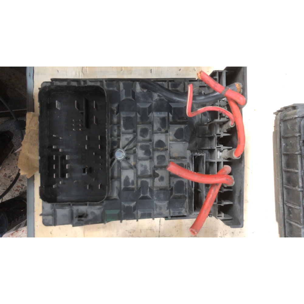 SİGORTA KUTUSU 1K0937125A