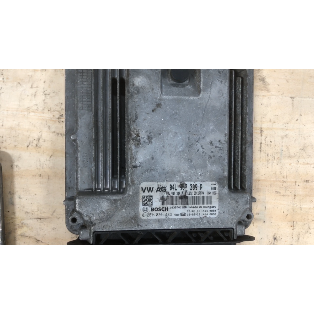 ECU EDC17C74 04L907309P 0281031483