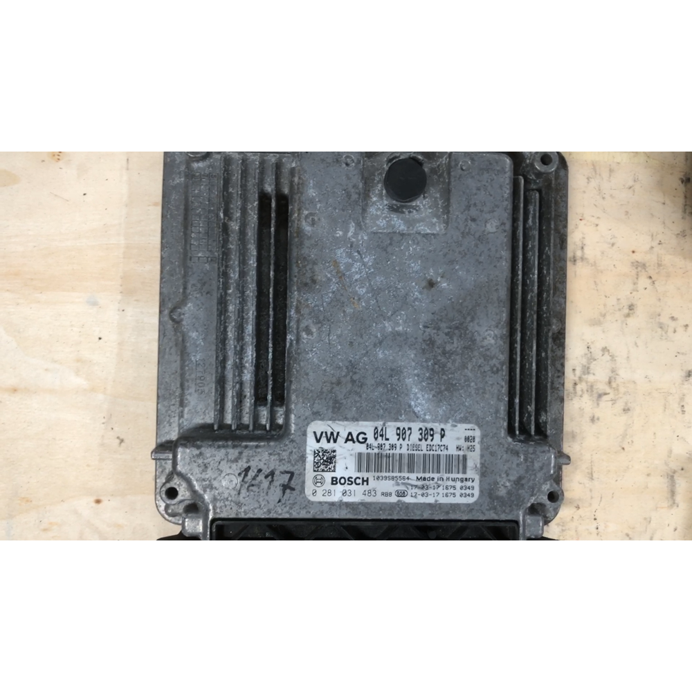 ECU EDC17C74 04L907309P 0281031483
